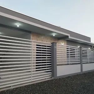  Casa de Férias House